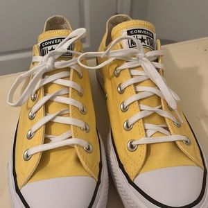 Yellow Platform Converse - Size 8.5